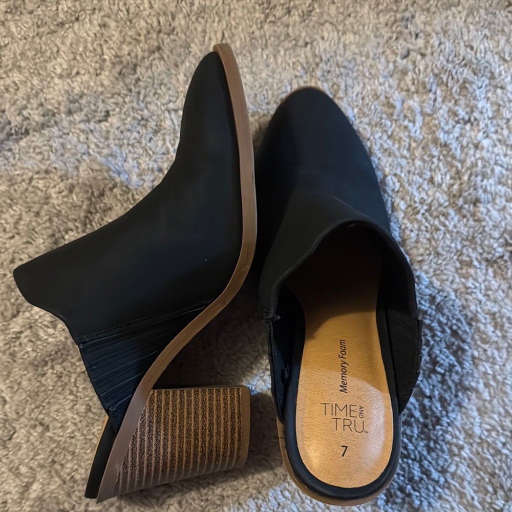 Time and Tru Women's Black Mules- never worn (like new condition)